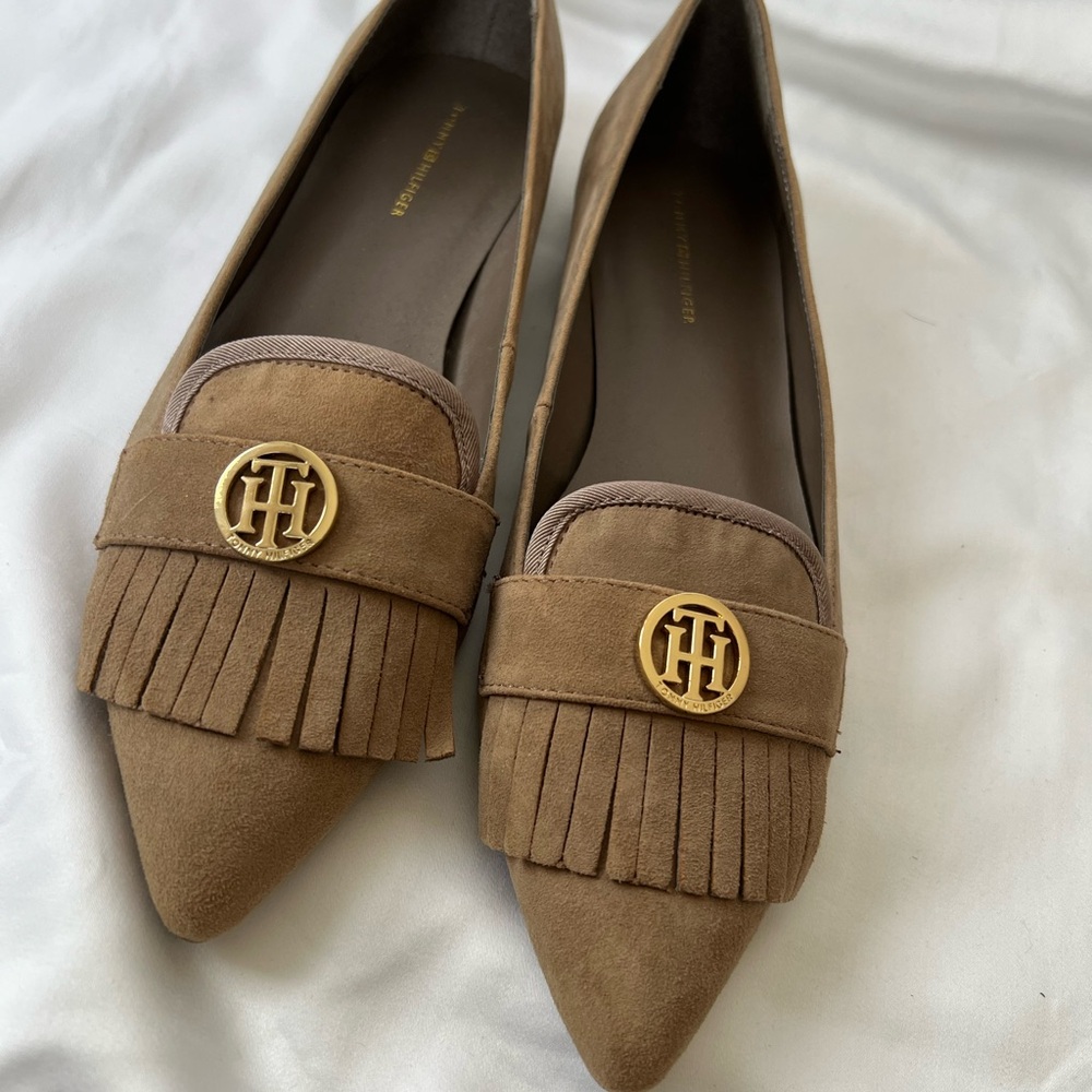 Tommy Hilfiger Suede loafers Size 9M in Tan New